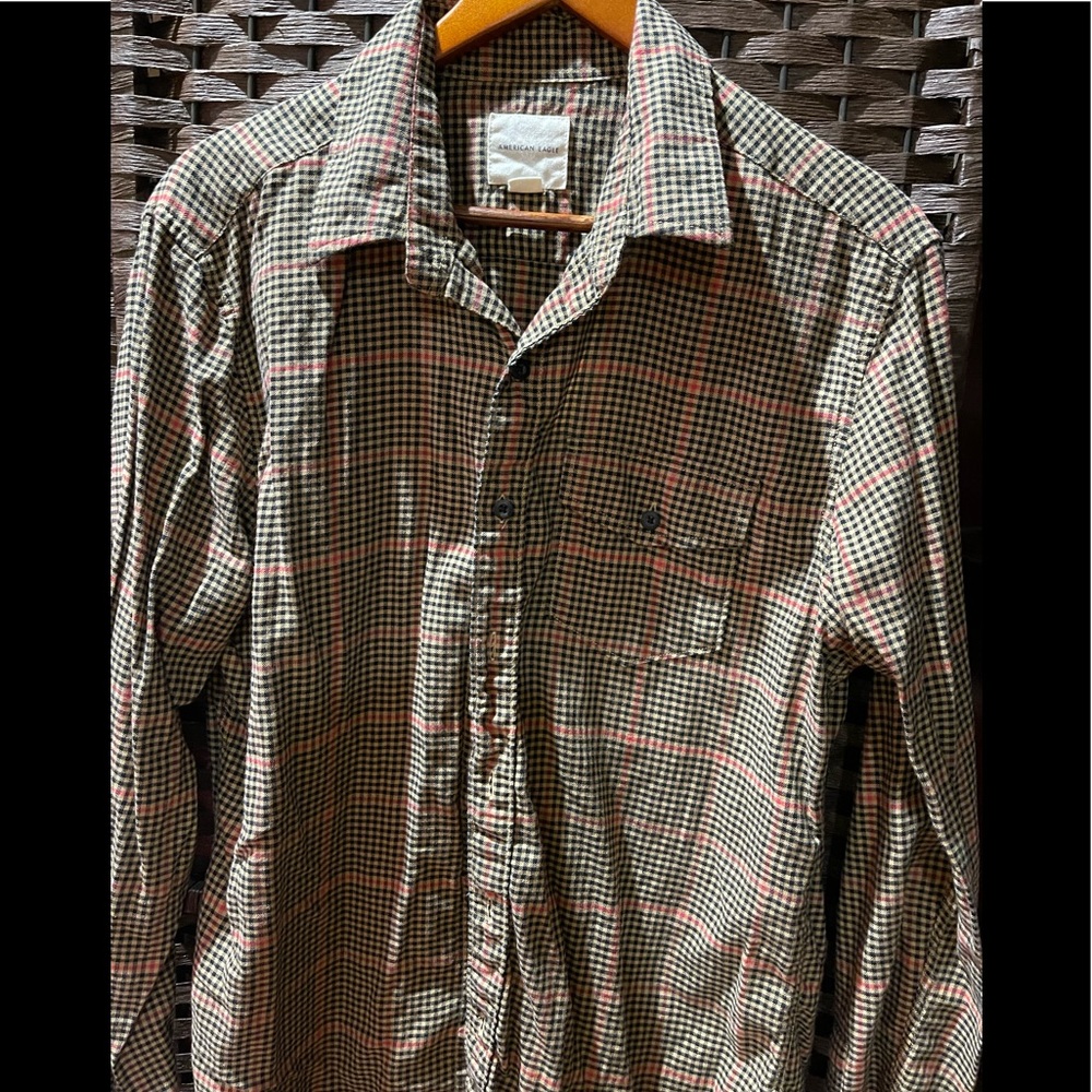 Men’s American Eagle Button Down